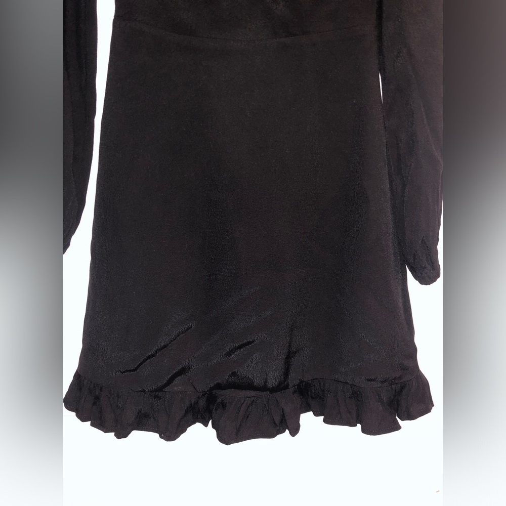 BNWT Dynamite Black Long Sleeve Dress with Ruffle Hem - XXS - Picture 6 of 16